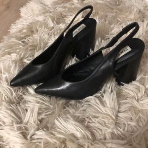 Steve Madden black slingback chunky heel. Sz 7.